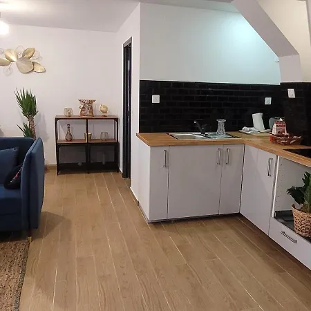 Apartment Coquet A 15mn De Paris Et 10 Mn De Stade De France, Wifi, Netflix, *