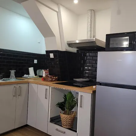 Coquet A 15mn De Paris Et 10 Mn De Stade De France, Wifi, Netflix, Apartment *