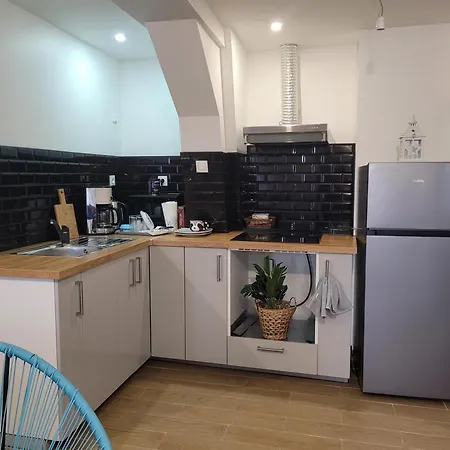 Apartment Coquet A 15mn De Paris Et 10 Mn De Stade De France, Wifi, Netflix, *