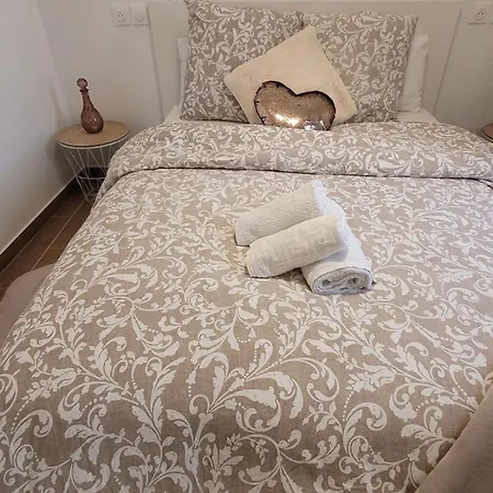 Lejlighed Coquet A 15mn De Paris Et 10 Mn De Stade De France, Wifi, Netflix, *