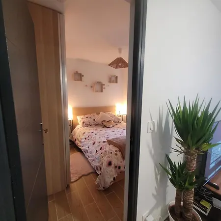 Coquet A 15mn De Paris Et 10 Mn De Stade De France, Wifi, Netflix,