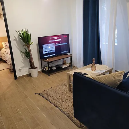 Coquet A 15mn De Paris Et 10 Mn De Stade De France, Wifi, Netflix, Groslay