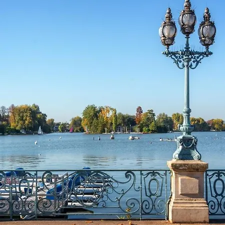 Coquet A 15mn De Paris Et 10 Mn De Stade De France, Wifi, Netflix, *